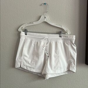 Lululemon Women's White Drawstring Shorts Sz 10 no tags new